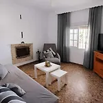 Con Piscina Privada Jardin Del Sol Solo Familias Y Parejas Conil De La Frontera