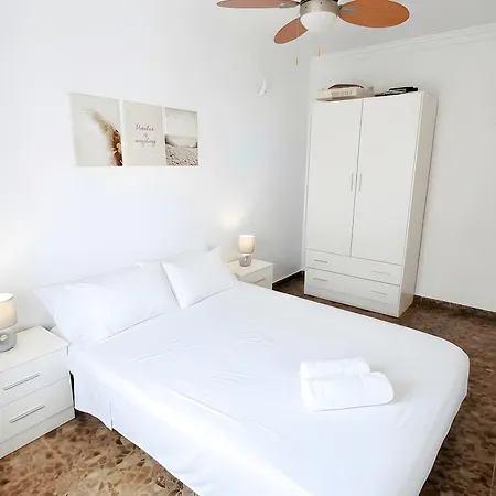 Con Piscina Privada Jardin Del Sol Solo Familias Y Parejas Conil De La Frontera