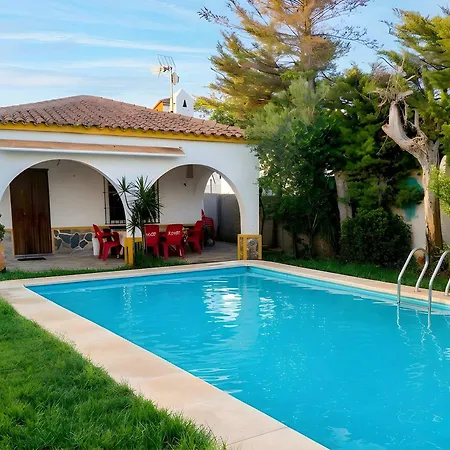 Con Piscina Privada Jardin Del Sol Solo Familias Y Parejas Conil De La Frontera