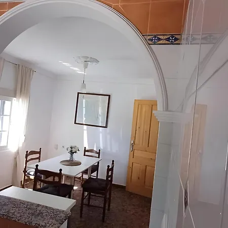 Con Piscina Privada Jardin Del Sol Solo Familias Y Parejas