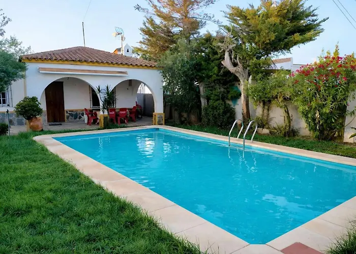 Con Piscina Privada Jardin Del Sol Solo Familias Y Parejas 木屋 *